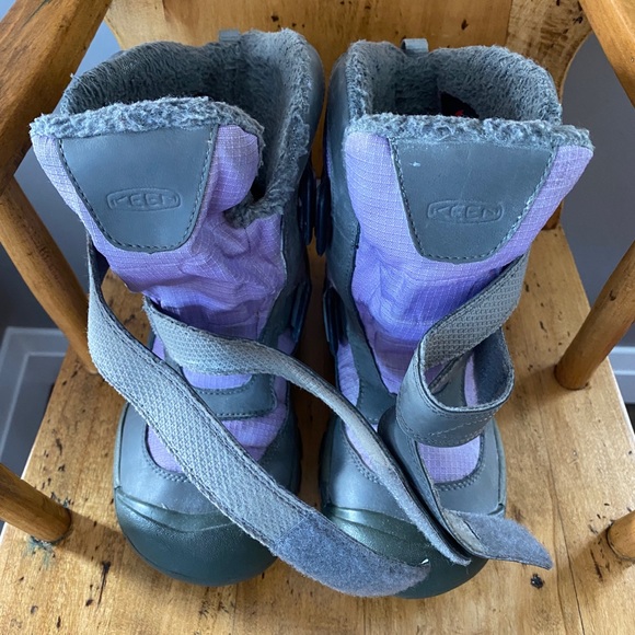 Kids Winter Boots - Picture 2 of 3